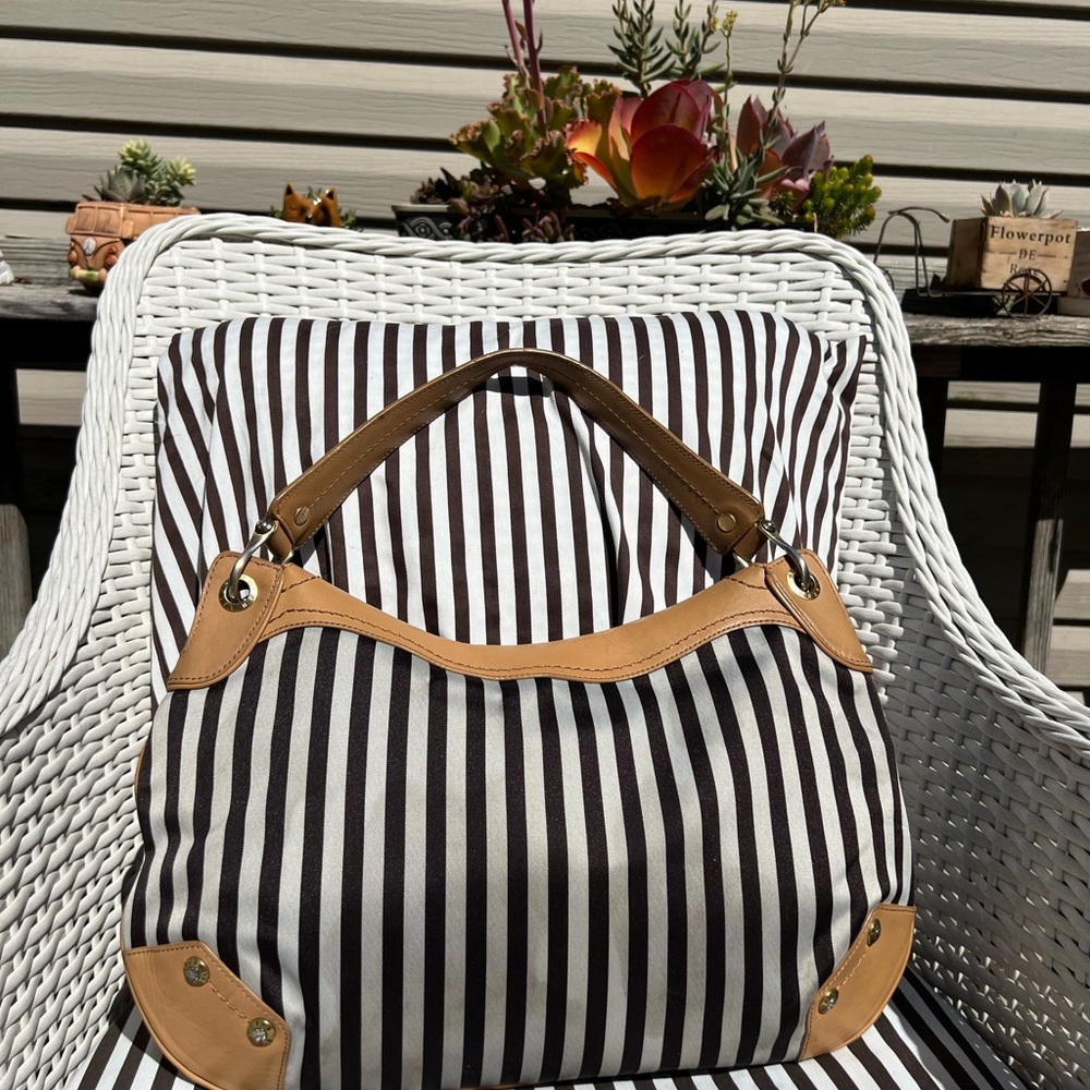 RARE! Henri Bendel Centennial Stripe Hobo Bag & Wallet Set - EUC - Picture 5 of 17